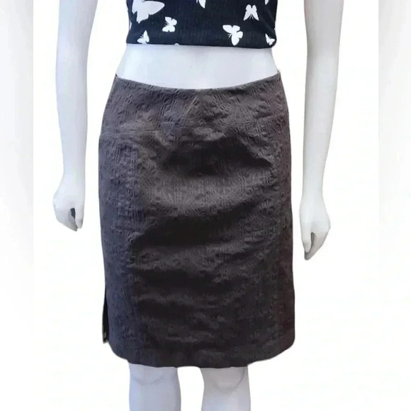 T Tahari Grey Textured Stretched Dart Midi Skirt Size 6 - Picture 1 of 10